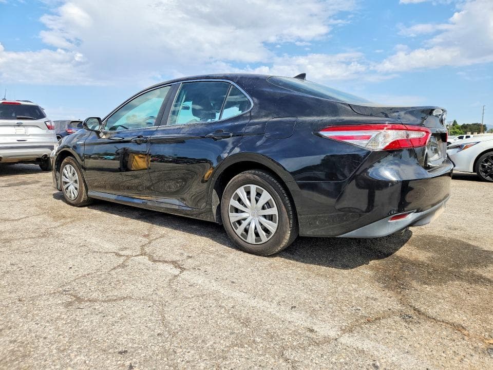 2019 TOYOTA CAMRY LE 2