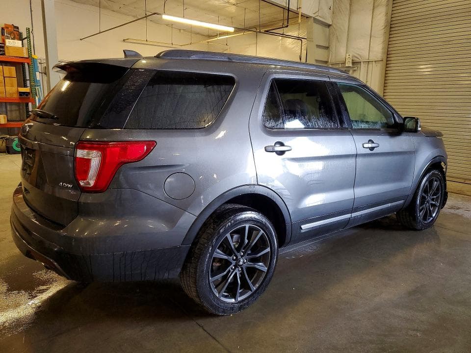 2017 FORD EXPLORER XLT 3