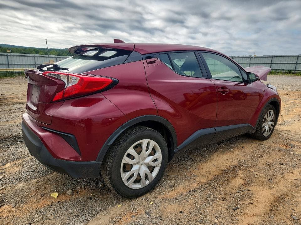 2019 TOYOTA C-HR LE 3