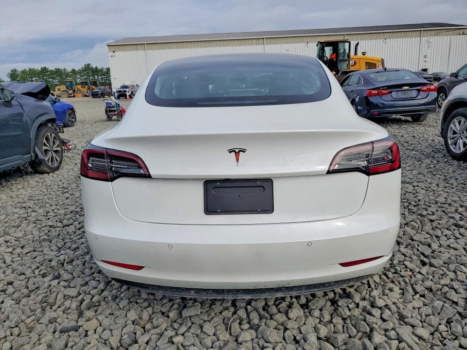2021 TESLA MODEL 3 6