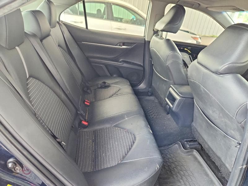 2018 TOYOTA CAMRY SE 10