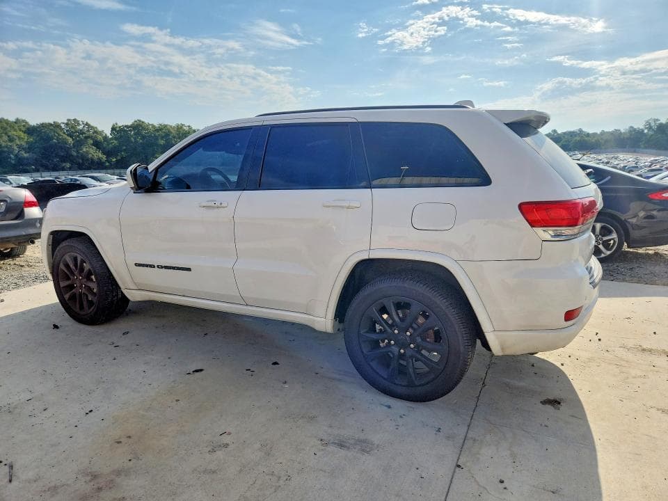 2018 JEEP GRAND CHEROKEE LAREDO 2