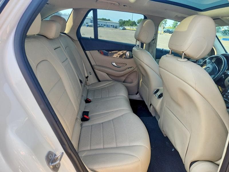 2017 MERCEDES-BENZ GLC 300 4MATIC 11