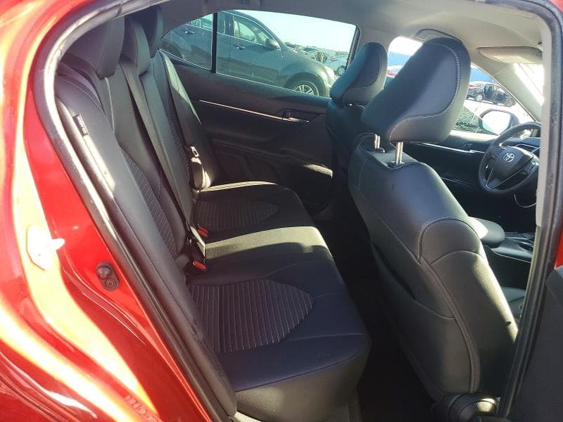 2022 TOYOTA CAMRY SE 10