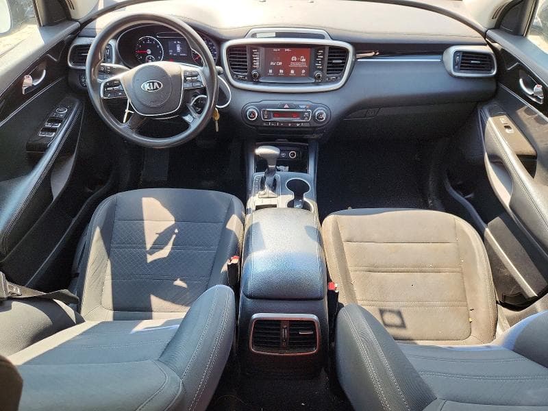 2019 KIA SORENTO LX V6 8