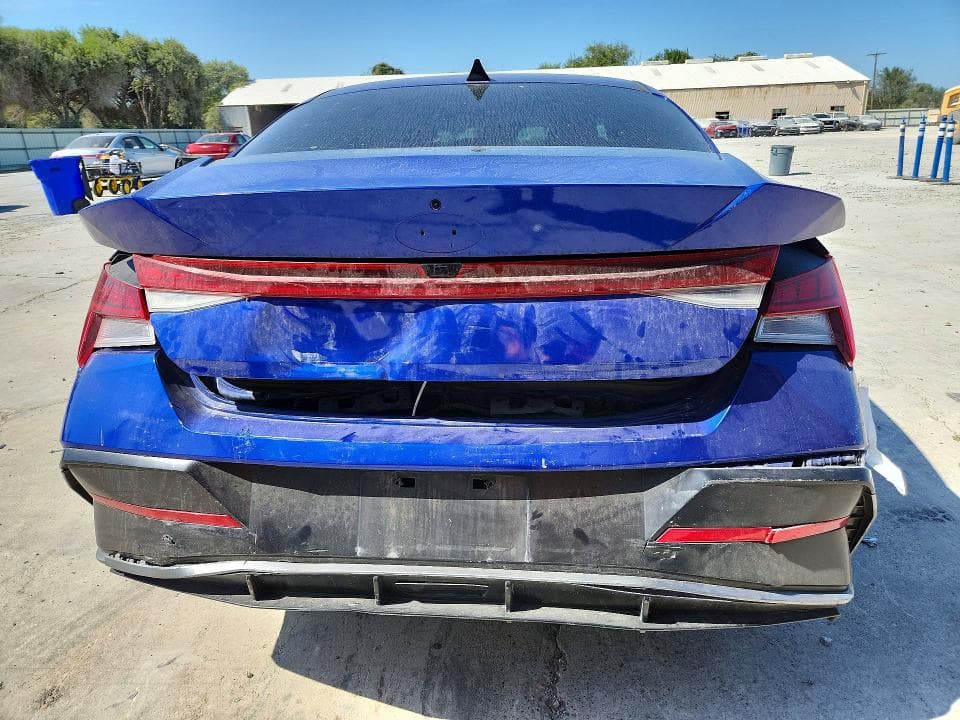 2024 HYUNDAI ELANTRA SEL 6