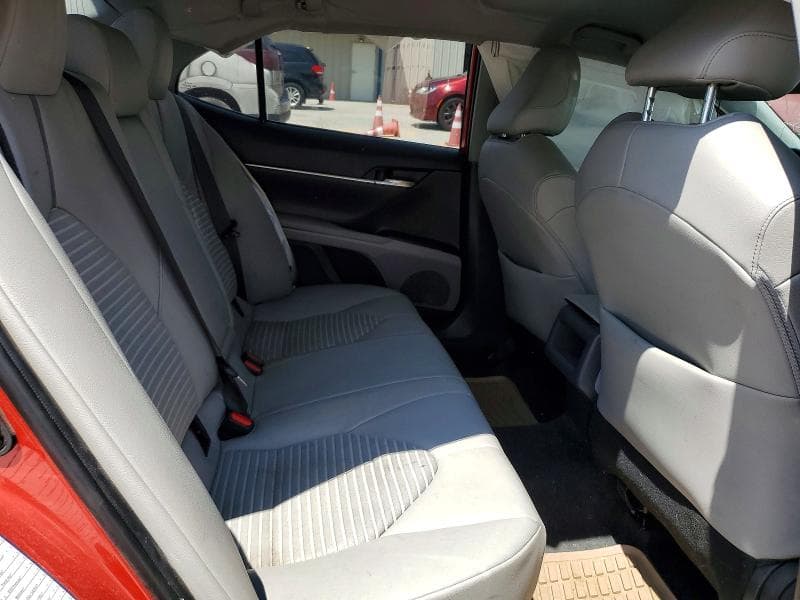 2022 TOYOTA CAMRY SE 10