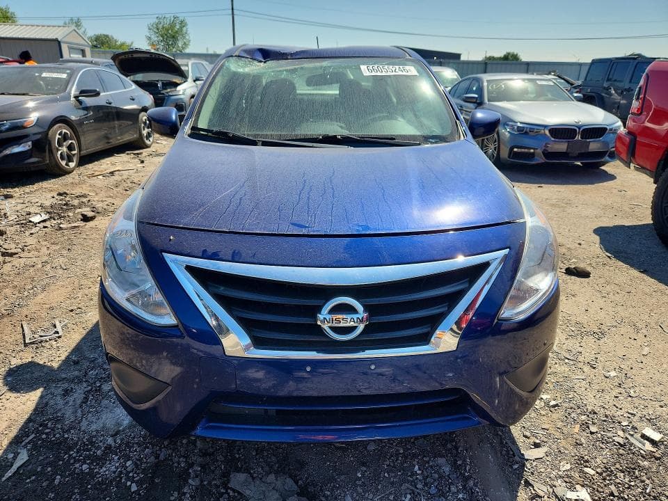 2018 NISSAN VERSA SV 5