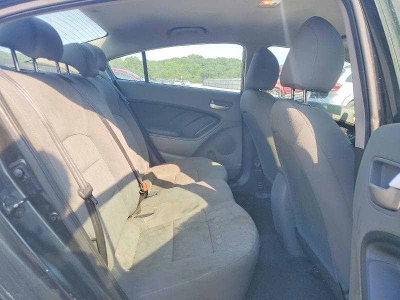 2017 KIA FORTE LX 10