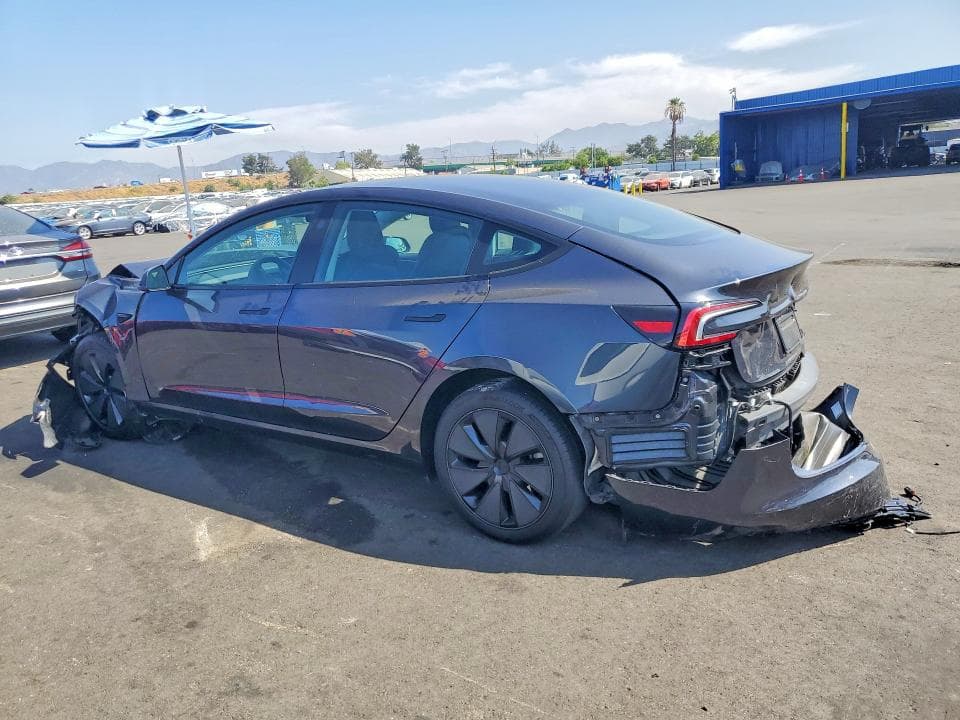 2025 TESLA MODEL 3 2