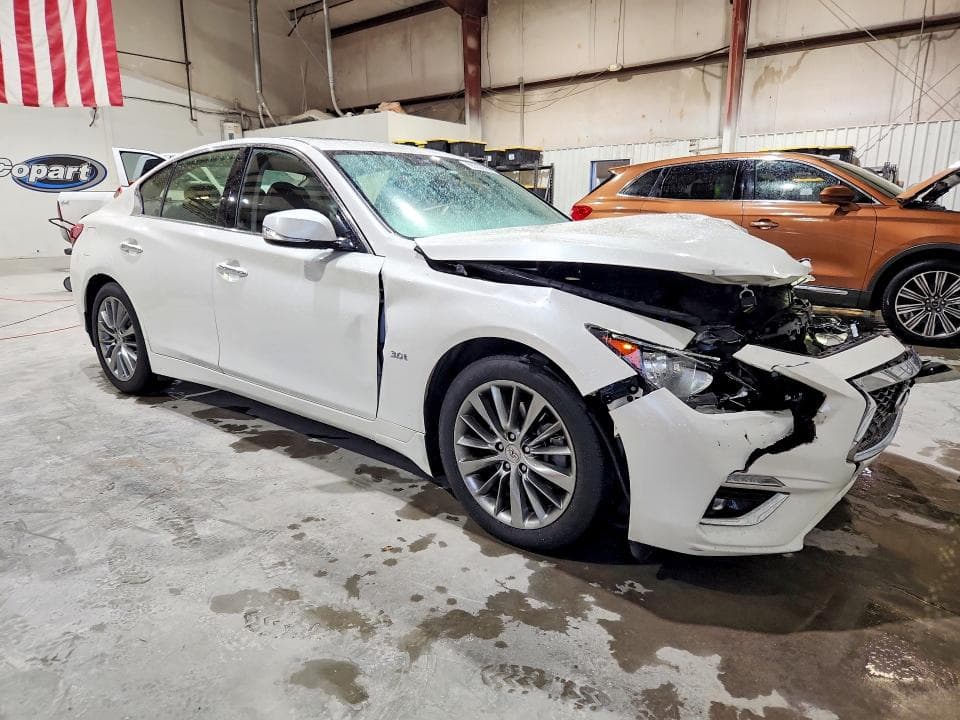 2019 INFINITI Q50 3.0T LUXE 4