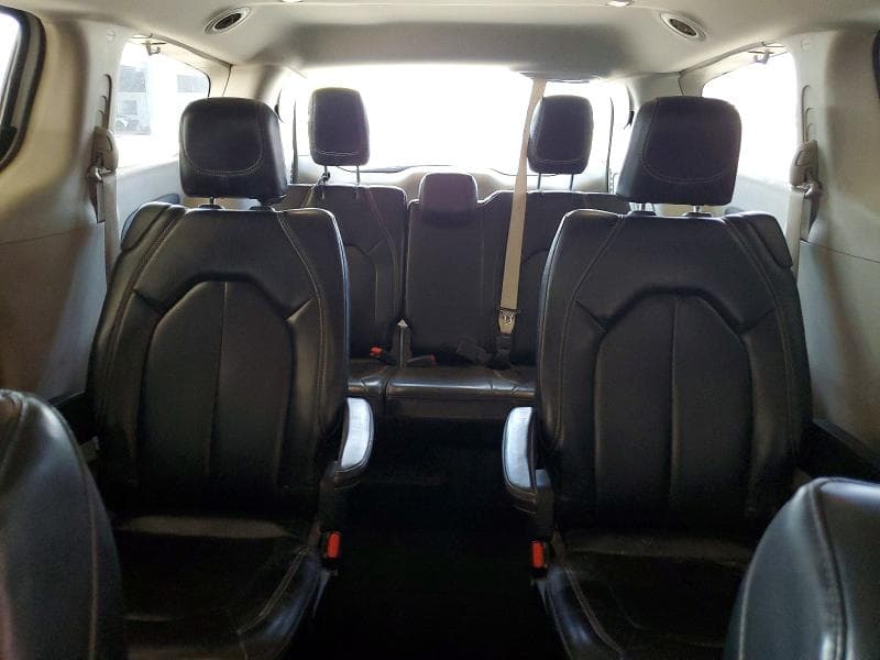 2020 CHRYSLER VOYAGER LXI 10