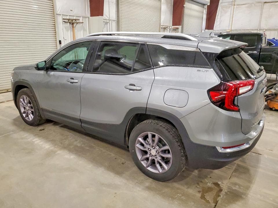 2023 GMC TERRAIN SLT 2