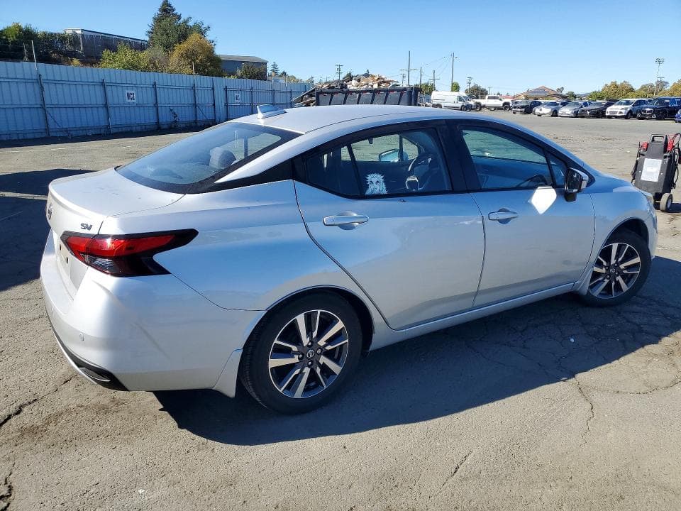 2021 NISSAN VERSA SV 3