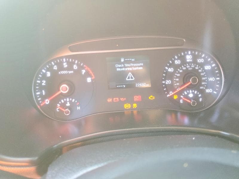2021 KIA SOUL LX 9