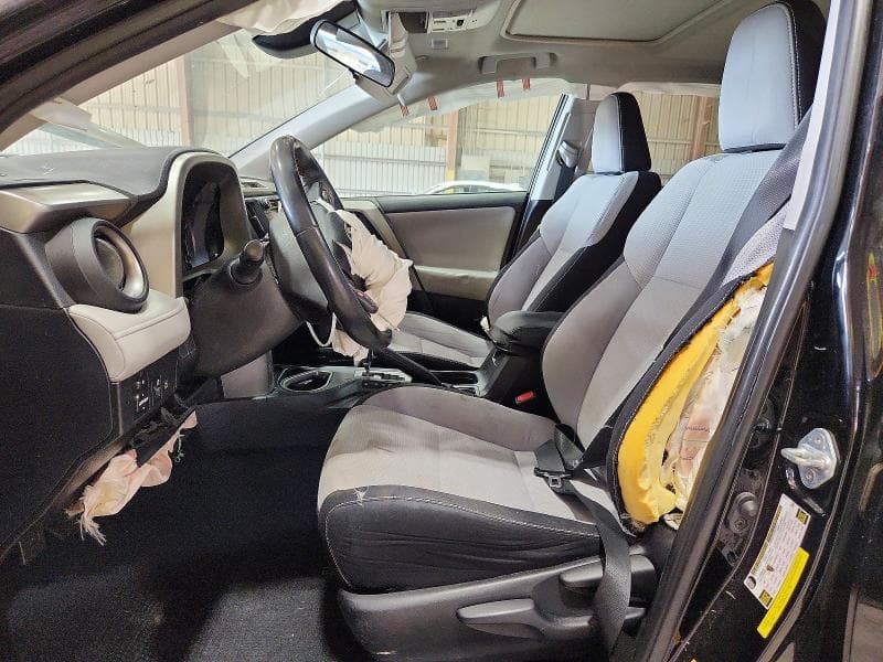 2017 TOYOTA RAV4 XLE 7