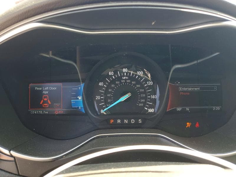 2017 FORD FUSION SE 9