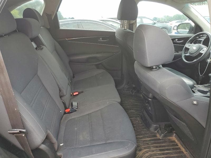 2019 KIA SORENTO LX 11