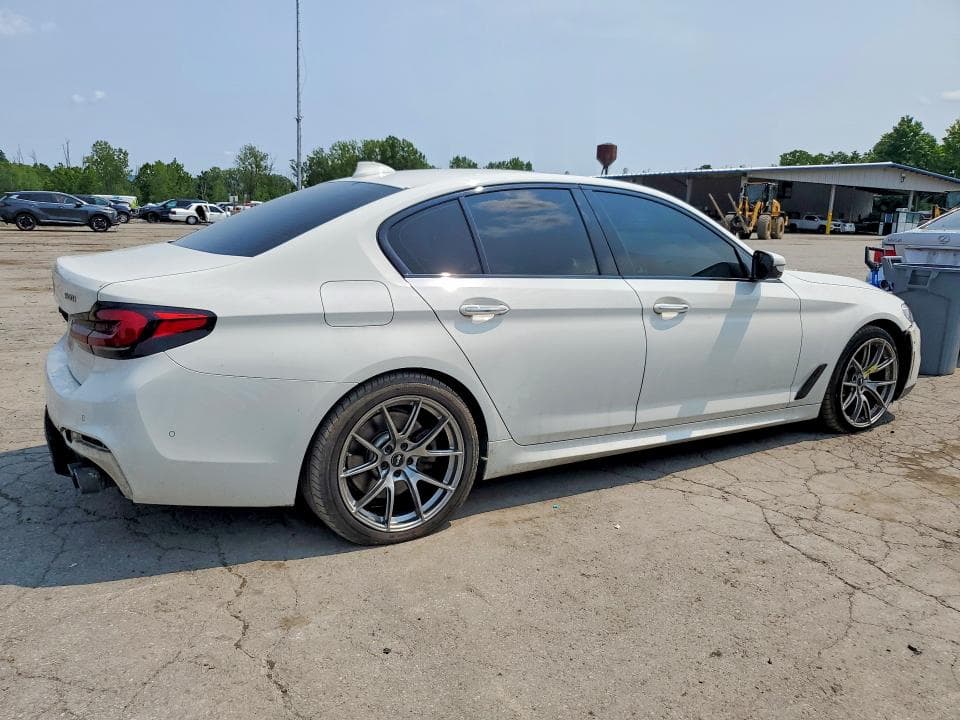 2017 BMW 540 XI 3