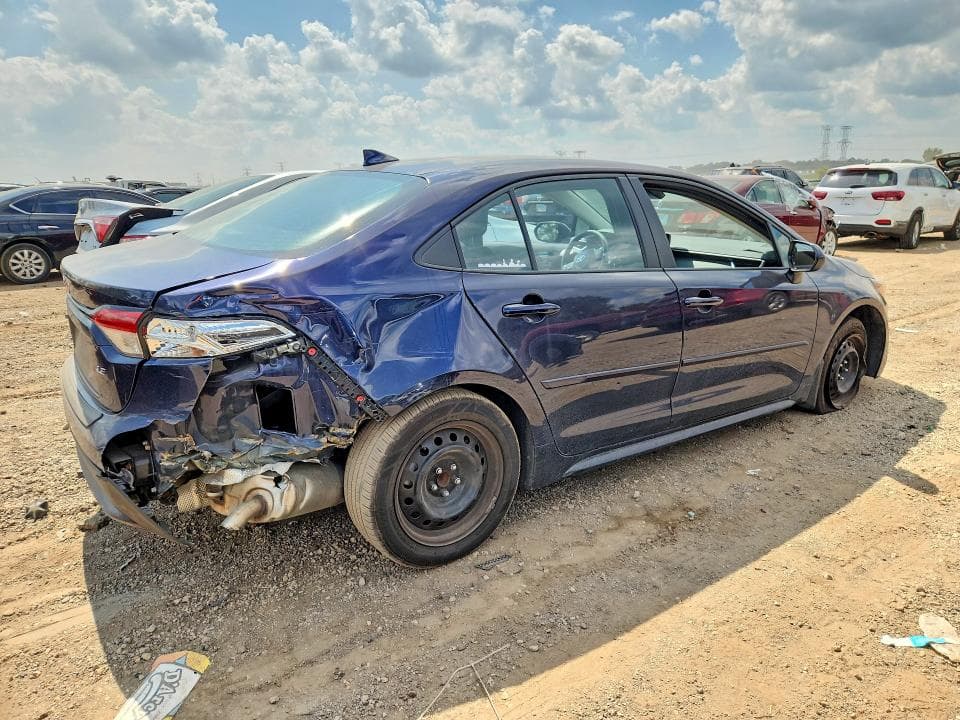 2022 TOYOTA COROLLA LE 3