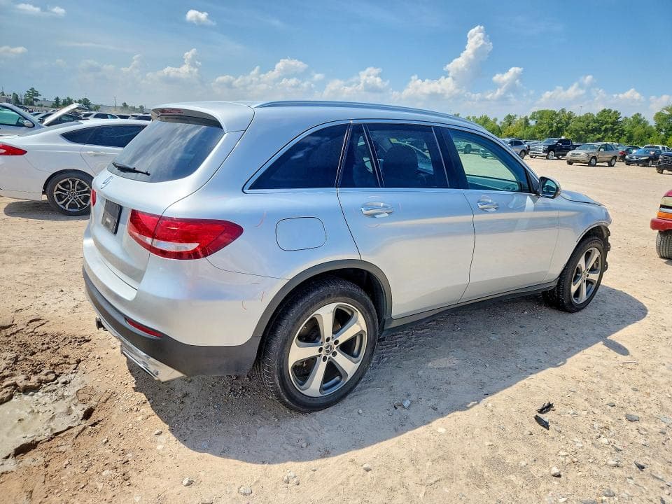 2019 MERCEDES-BENZ GLC 300 3