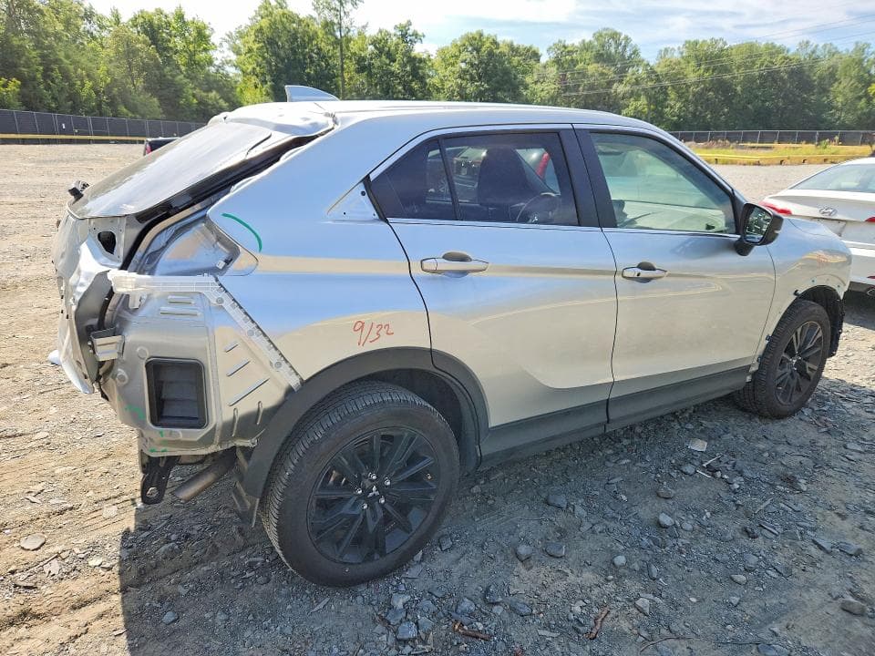 2026 MITSUBISHI ECLIPSE CROSS LE 3