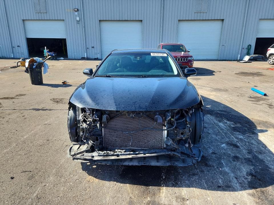 2018 TOYOTA CAMRY SE 5