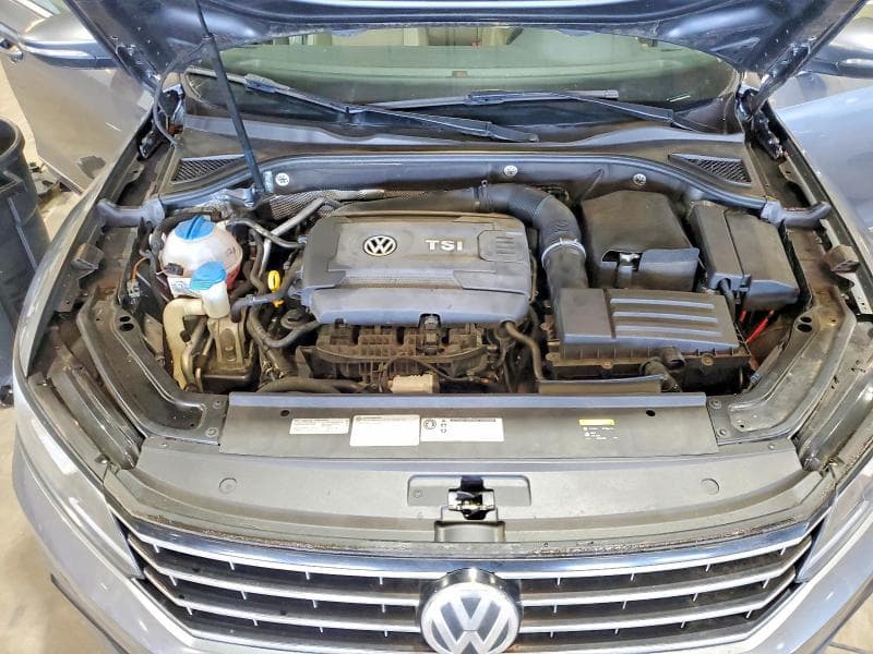2017 VOLKSWAGEN PASSAT SE 11