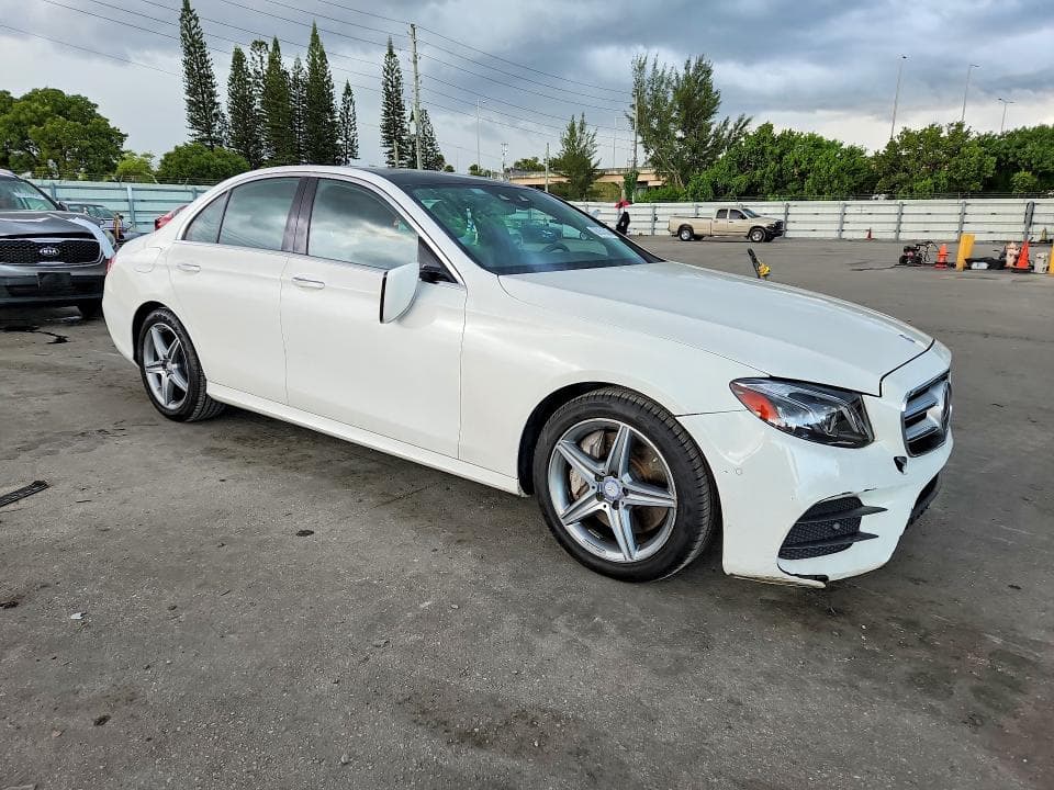 2017 MERCEDES-BENZ E 300 4MATIC 4