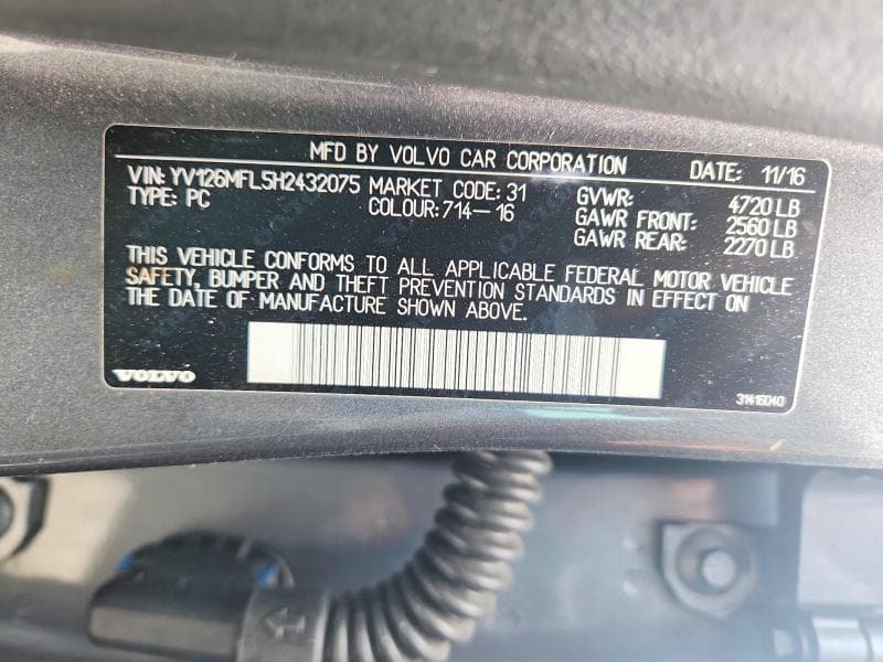 2017 VOLVO S60 13