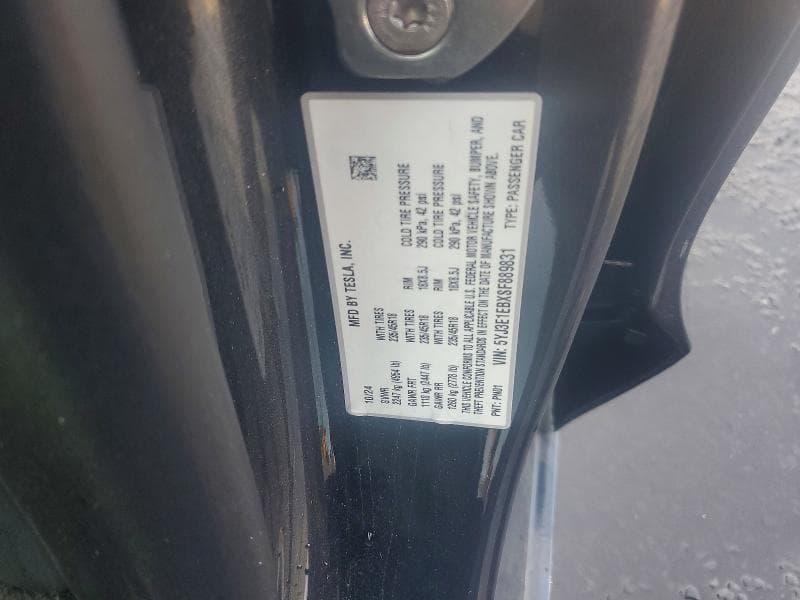 2025 TESLA MODEL 3 12