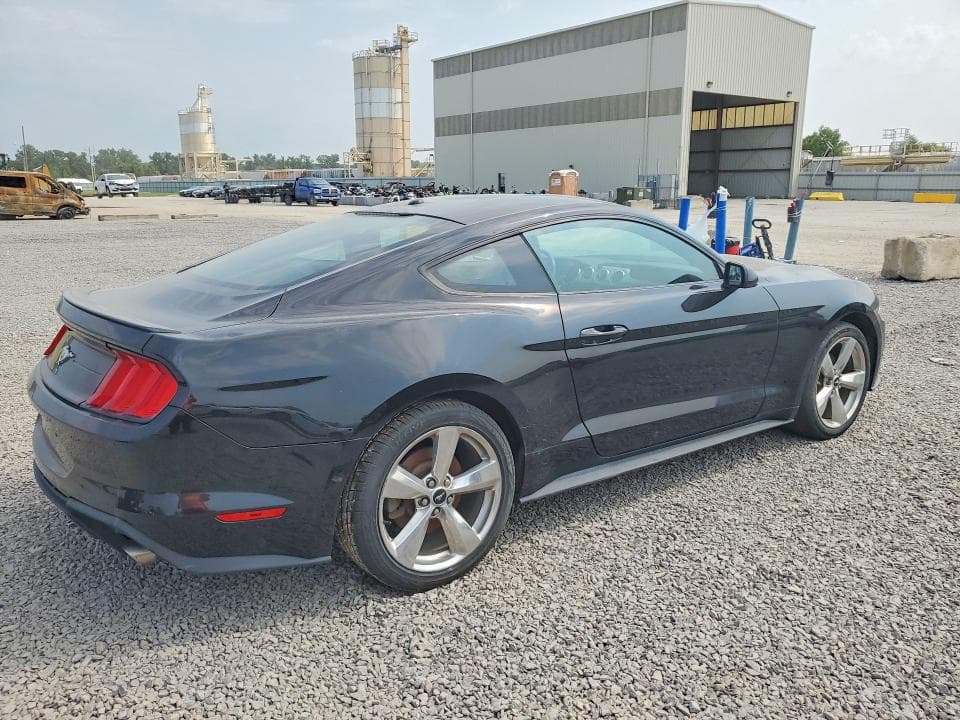 2018 FORD MUSTANG 3