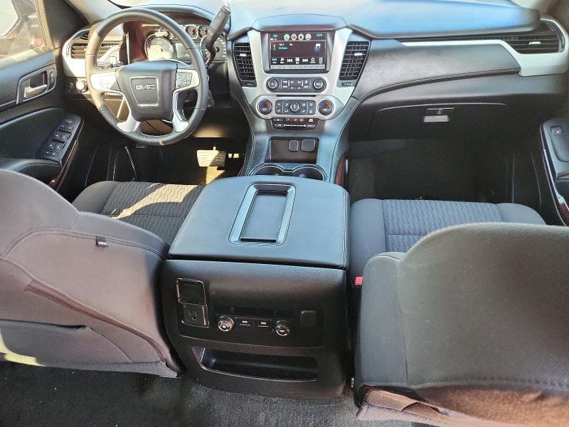 2017 GMC YUKON XL K1500 SLE 8