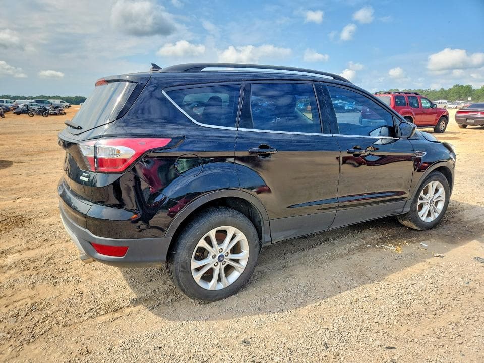 2018 FORD ESCAPE SE 3