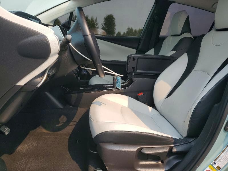 2021 TOYOTA PRIUS XLE AWD-E 7