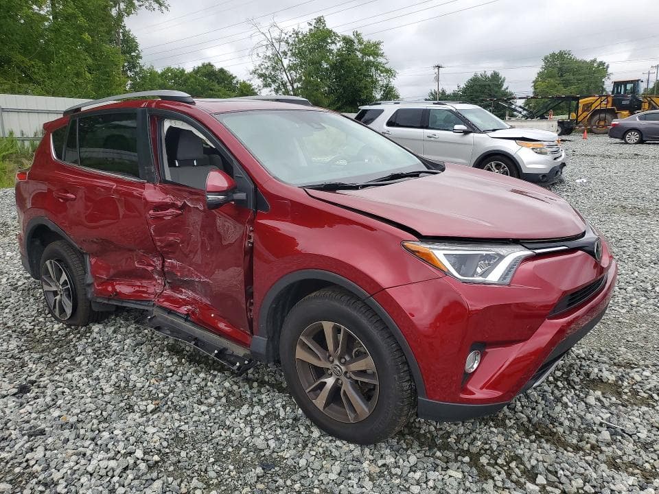 2018 TOYOTA RAV4 XLE 4