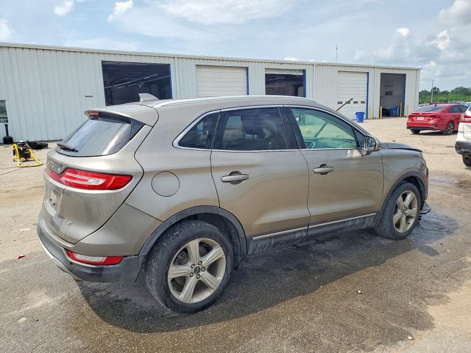2017 LINCOLN MKC PREMIERE 3