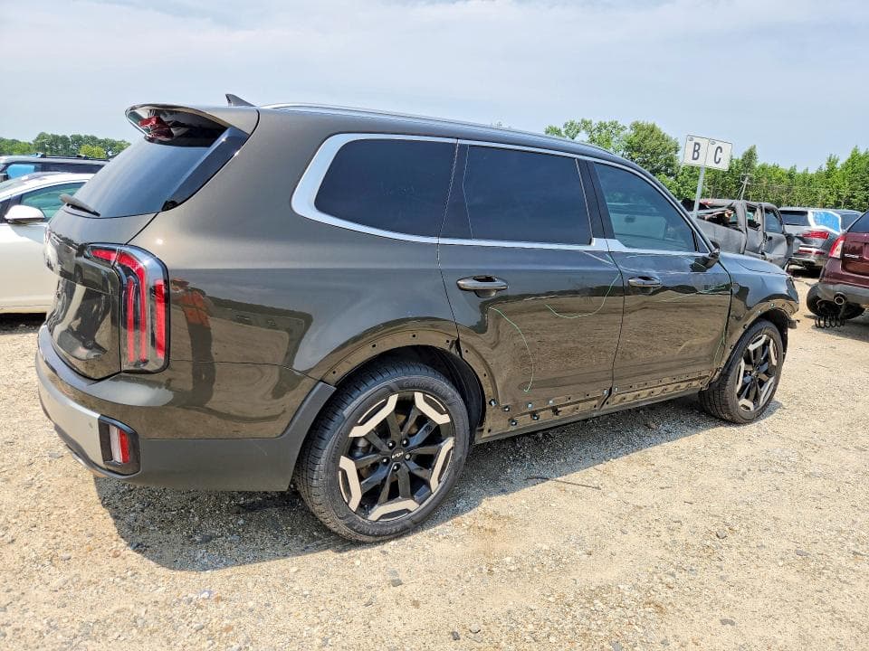 2023 KIA TELLURIDE EX 3