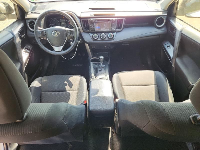 2017 TOYOTA RAV4 LE 8