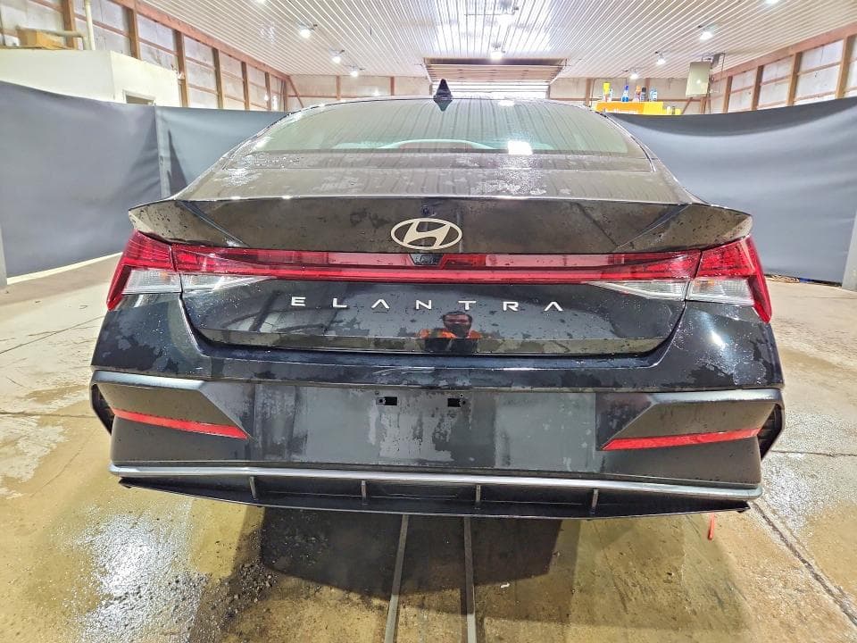 2025 HYUNDAI ELANTRA SEL 6