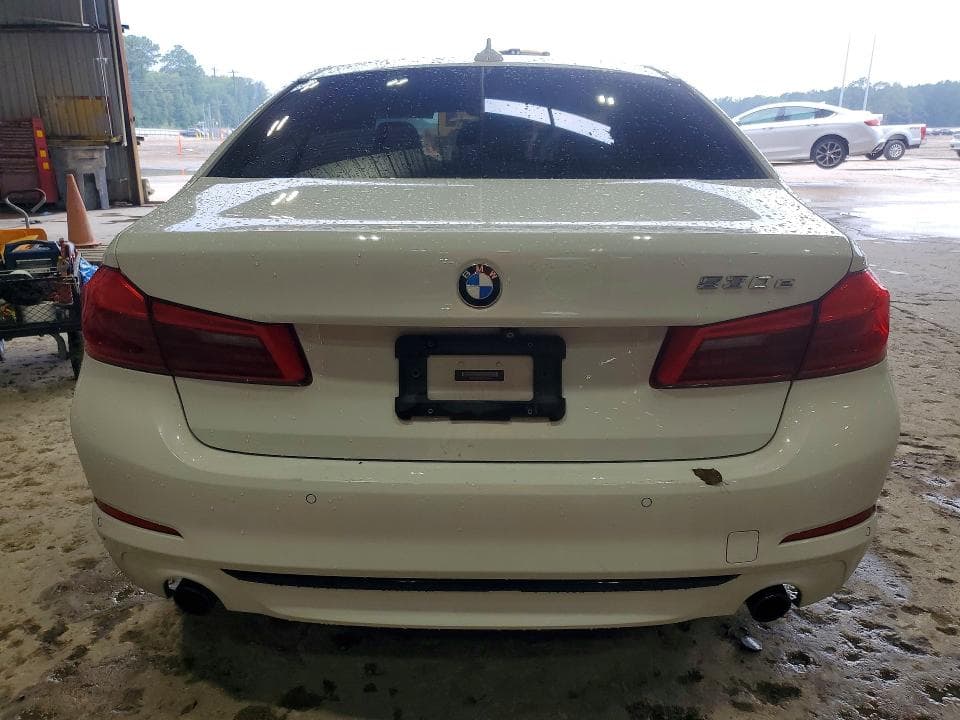 2019 BMW 530E 6