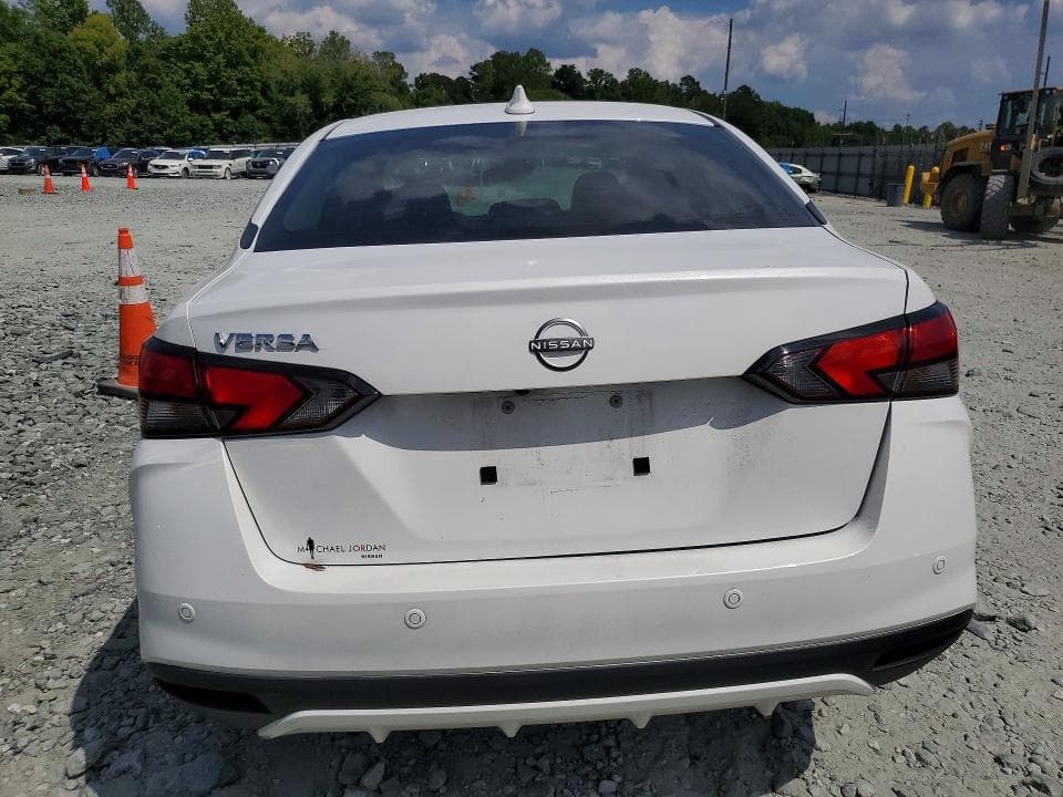 2025 NISSAN VERSA SV 6