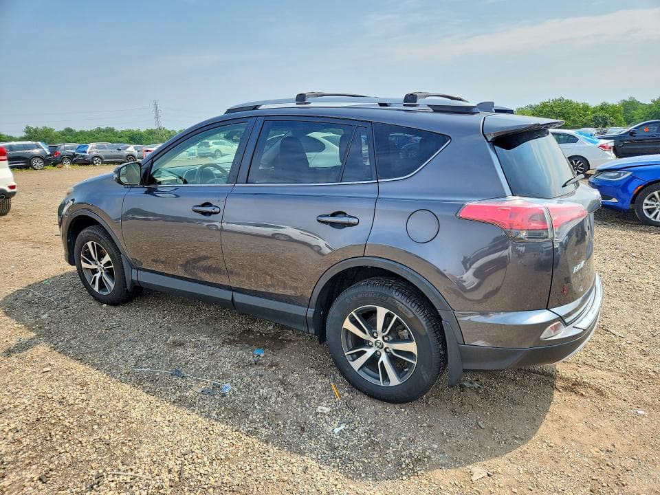 2017 TOYOTA RAV4 XLE 2