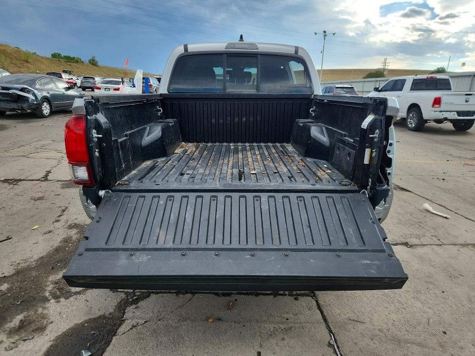 2022 TOYOTA TACOMA SR V6 6