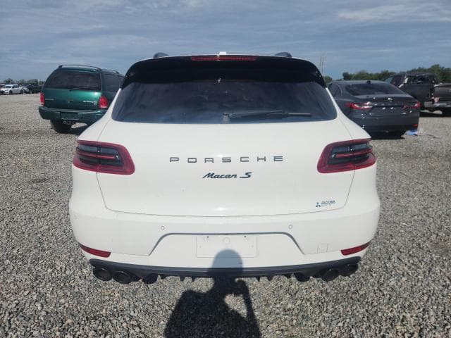 2018 PORSCHE MACAN 6