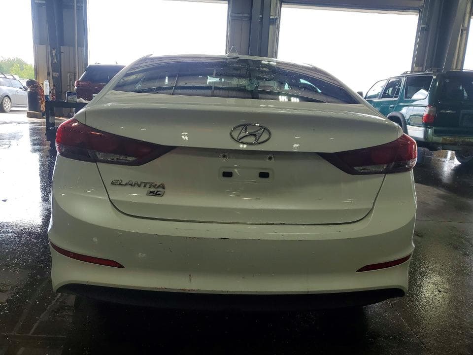 2017 HYUNDAI ELANTRA SE 6
