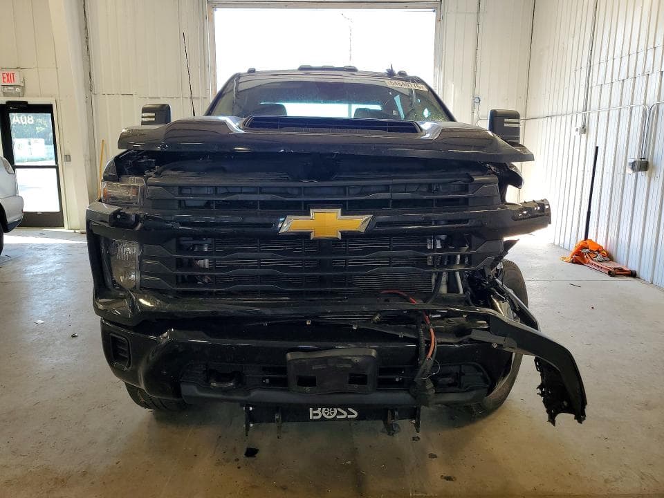 2024 CHEVROLET SILVERADO K2500 CUSTOM 5