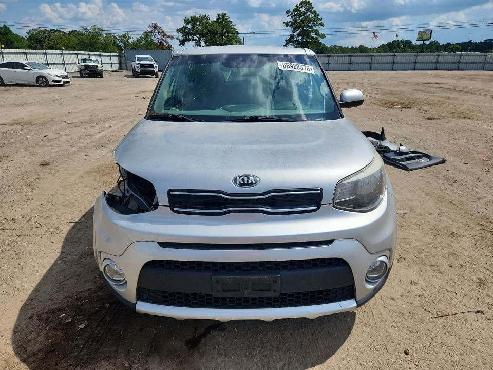 2017 KIA SOUL + 5