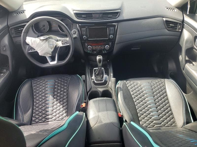 2019 NISSAN ROGUE SV 8