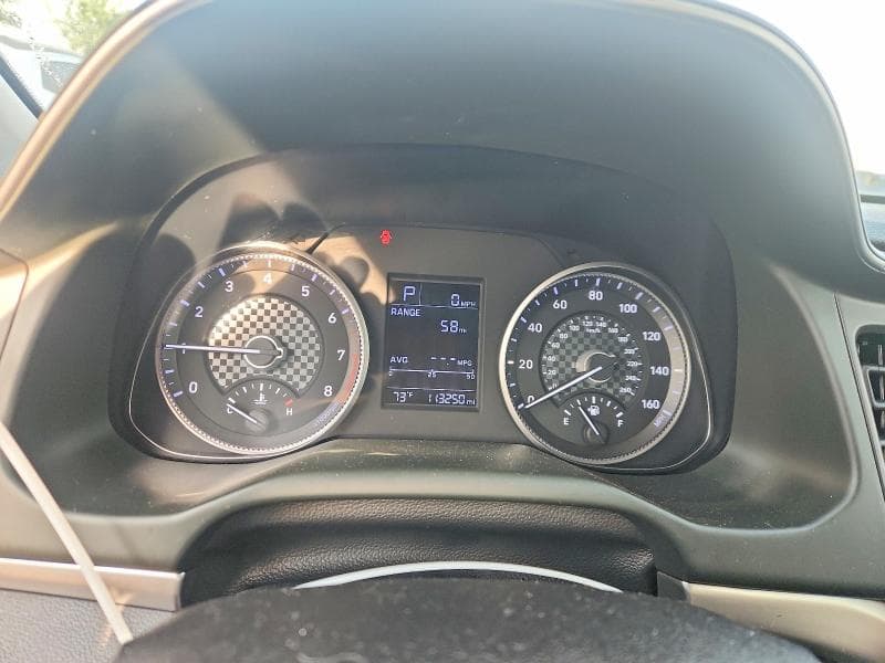 2019 HYUNDAI ELANTRA SE 9